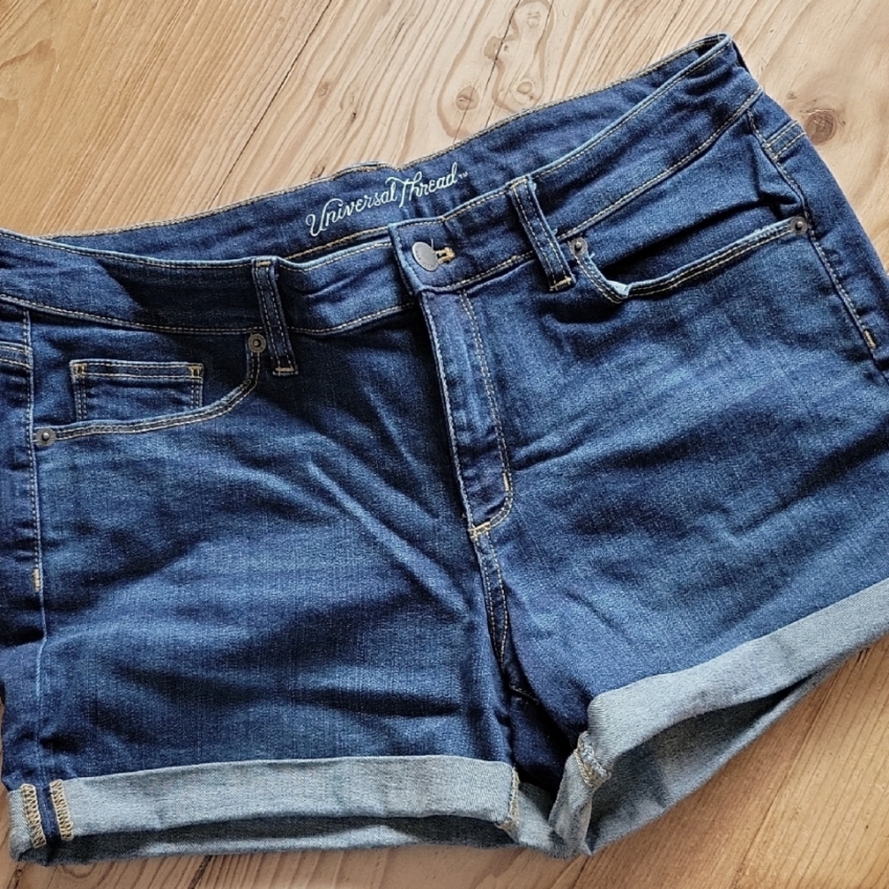 Universal Thread Women's Blue Denim Shorts